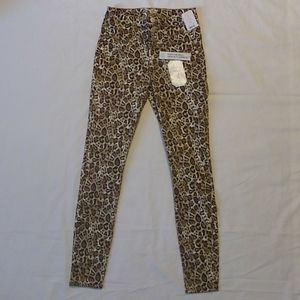 No Boundaries Mid Rise Skinny Leopard Print Pants Sz 5